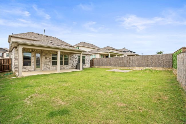 Rear view of property with a patio | Image 38
