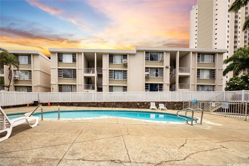 apt-4-303-98-1034 Moanalua Rd, Aiea, HI, 96701-4608 | Card Image