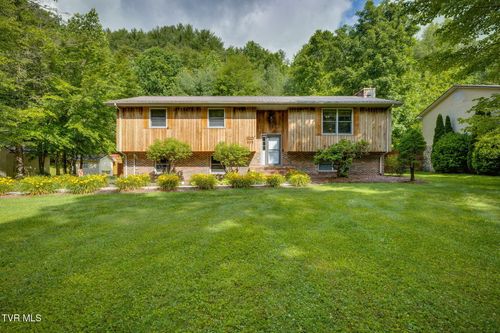 609 Scioto Rd, Unicoi, TN, 37692-6044 | Card Image