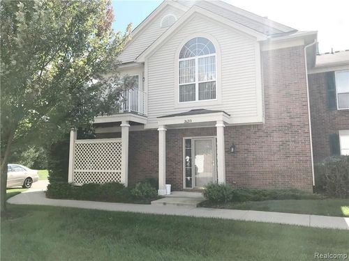 26210 Chesapeake Cir, Commerce Twp, MI, 48390-5920 | Card Image