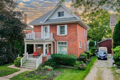 714 4th Ave E, Owen Sound, ON, N4K2N6 | Card Image