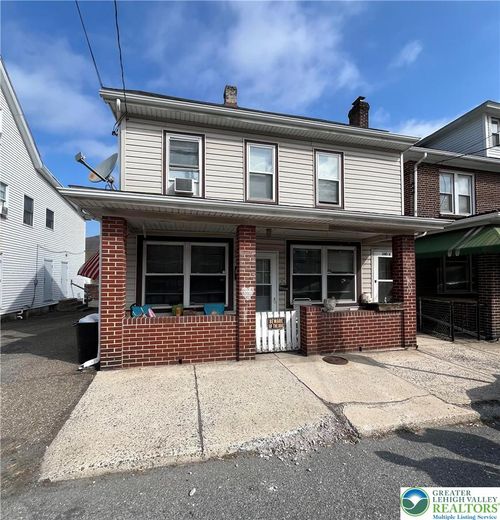 340 W Catawissa St, Nesquehoning, PA, 18240-1407 | Card Image