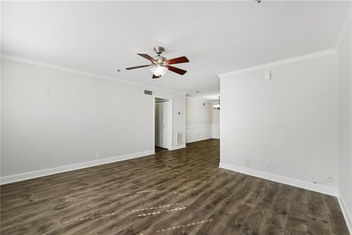 apt-f003-2825 Northeast Expy Ne, Atlanta, GA, 30345-4217 | Card Image