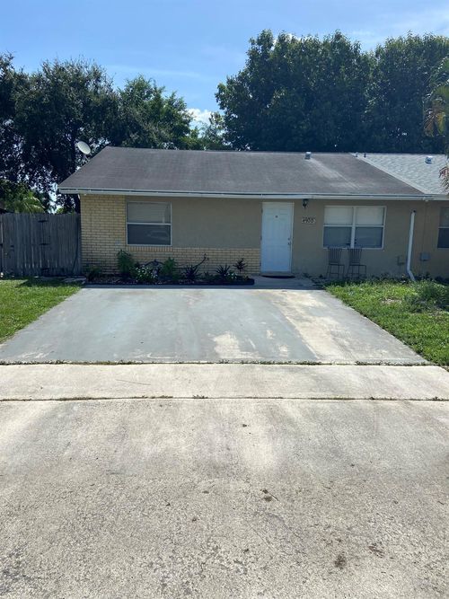 4900 Pimlico Ct, West Palm Beach, FL, 33415-9137 | Card Image