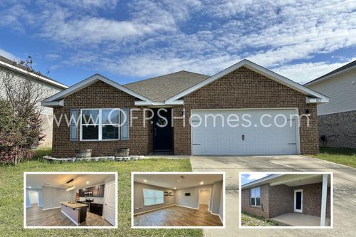 812 Moorhen Way, Crestview, FL, 32539-6751 | Card Image