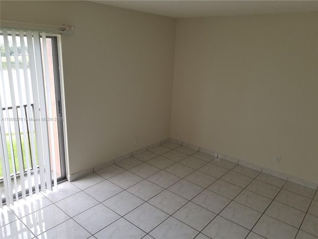 APT-402 - 8560 N Sherman Cir, Condo with 2 bedrooms, 2 bathrooms and null parking in Miramar FL | Image 8