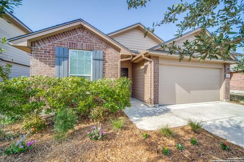 111 Lina Ln, Boerne, TX, 78015-4776 | Card Image