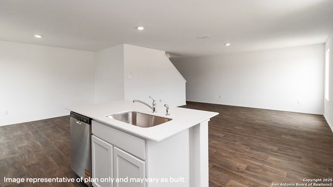 4202 Paprika Grv, House other with 5 bedrooms, 3 bathrooms and null parking in Von Ormy TX | Image 8