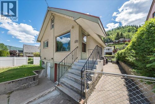 128 Haig Street, Warfield, BC, V1R2L9 | Card Image