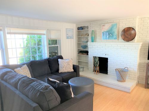 apt-20-83 Brown Ave, Hampton, NH, 03842-2904 | Card Image