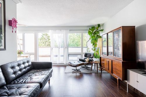 25-10200 4th Ave, Richmond, BC, V7E1V3 | Card Image