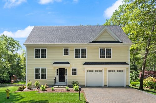18 Massasoit Trl, Littleton, MA, 01460-1311 | Card Image