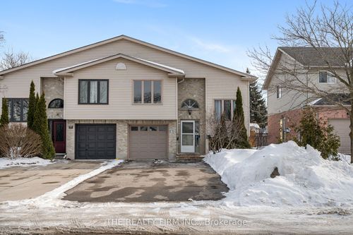 79 Sunrise Cres, London, ON, N5V4V8 | Card Image