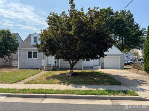 16 S 3rd Ave, Manville, NJ, 08835-1808 | Card Image