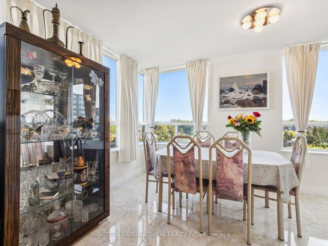 604 - 7 Townsgate Dr, Condo with 2 bedrooms, 2 bathrooms and 2 parking in Vaughan ON | Image 13