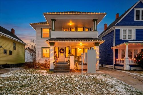 738 Eddy Rd, Cleveland, OH, 44108-2367 | Card Image