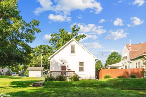 1013 S 5th St, Burlington, IA, 52601-6021 | Card Image