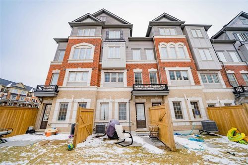 411-2218 Chevron Prince Path, Oshawa, ON, L1L0K9 | Card Image