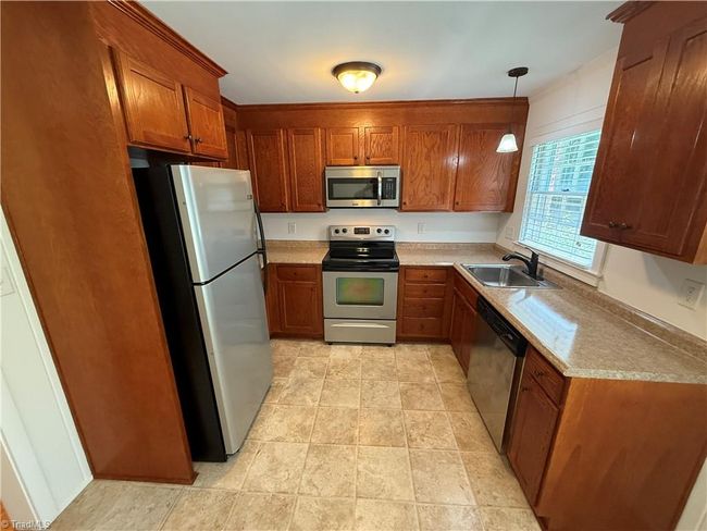 APT-1 - 2030 Craig St, Home with 1 bedrooms, 1 bathrooms and null parking in Winston-Salem NC | Image 10