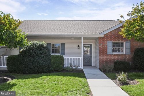 cre-2461 E High Street, Pottstown, PA, 19464 | Card Image