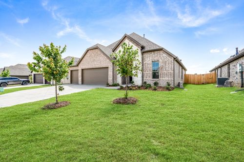 510 Cristo Range Dr, Greenville, TX, 75402-3142 | Card Image