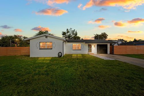 8701 56th St N, PINELLAS PARK, FL, 33782-5051 | Card Image