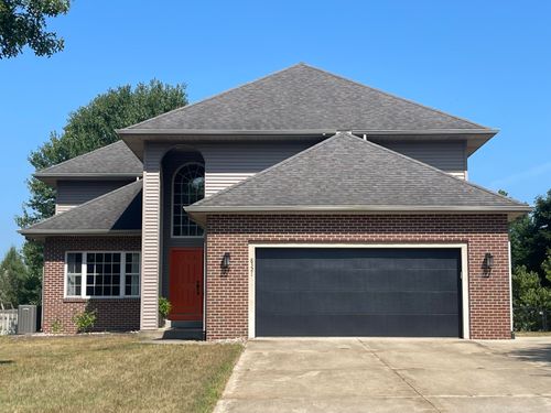 8321 Leelanau St, Kalamazoo, MI, 49009-3905 | Card Image
