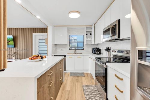 19b-502 Osprey Dr, Delray Beach, FL, 33444 | Card Image