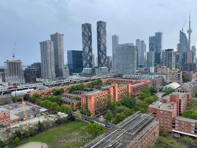 PH1948 - 121 Lower Sherbourne St, Condo with 2 bedrooms, 2 bathrooms and 1 parking in Toronto ON | Image 2