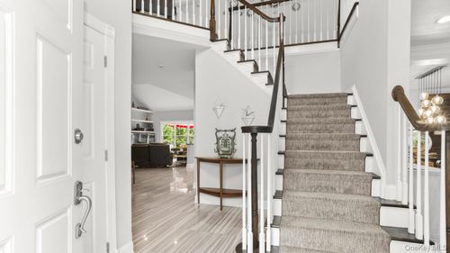 42 Miller Cir, North Castle, NY, 10504-1361 | Card Image