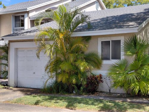 1947 Discovery Cir E, Deerfield Beach, FL, 33442-1026 | Card Image
