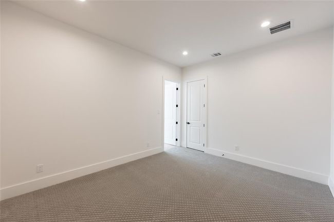 5008 Holt St, House other with 4 bedrooms, 6 bathrooms and 2 parking in Bellaire TX | Image 30