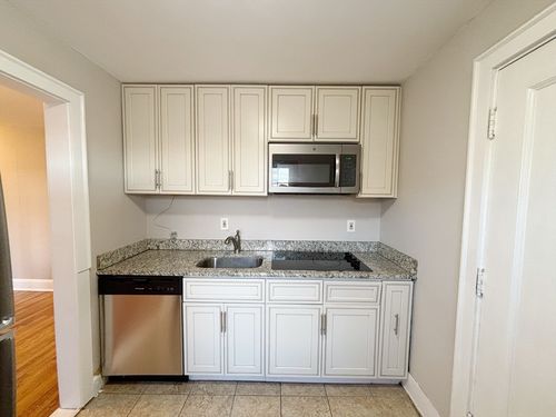 507-195 Thomas Burgin Pkwy, Quincy, MA, 02169 | Card Image