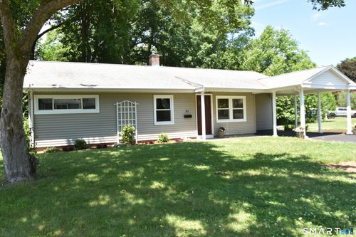 82 Landers Rd, East Hartford, CT, 06118-3320 | Card Image