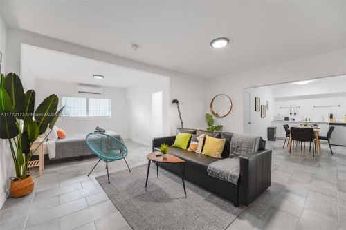 apt-10-515 Ne 82nd St, Miami, FL, 33138-4071 | Card Image