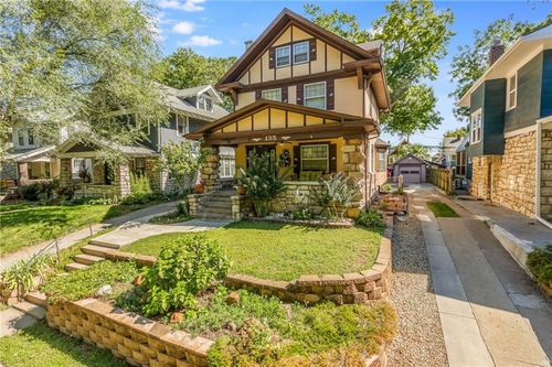 135 Elmwood Ave, Kansas City, MO, 64123-1830 | Card Image