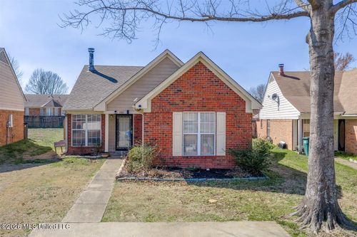 5387 Payton Dr W, Southaven, MS, 38671-8458 | Card Image