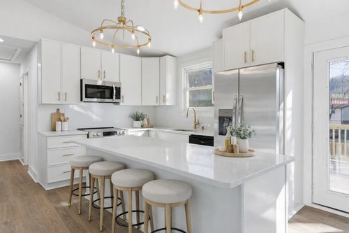 206 New Sawyer Brown Rd, Nashville, TN, 37221-1511 | Card Image