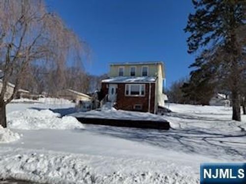 57 Dietrich Ln, North Haledon, NJ, 07508-2407 | Card Image
