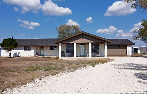 6604 County Road 136, Pawnee, TX, 78145 | Card Image