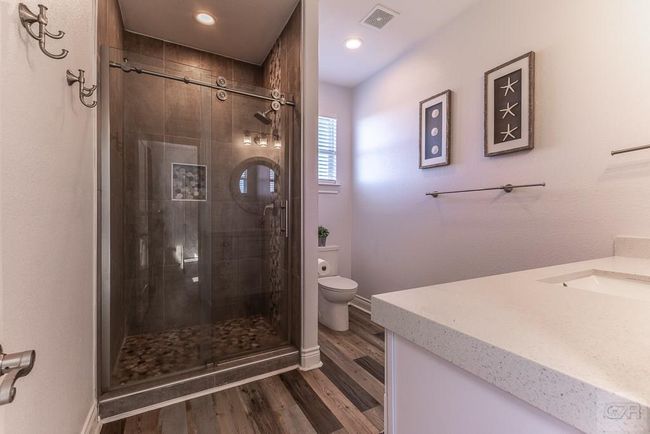 13111 Buccaneer Pkwy, House other with 3 bedrooms, 2 bathrooms and 1 parking in Freeport TX | Image 15