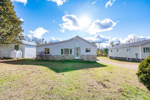 37103 Highway 17 Highway, Laurentian Hills, ON, K0J2H0 | Card Image