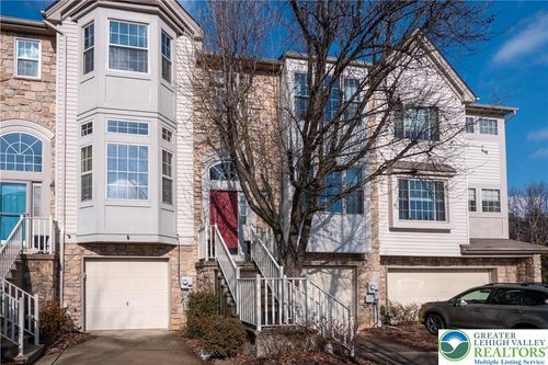 4079 Waterford Dr, CENTER VALLEY, PA, 18034-8692 | Card Image