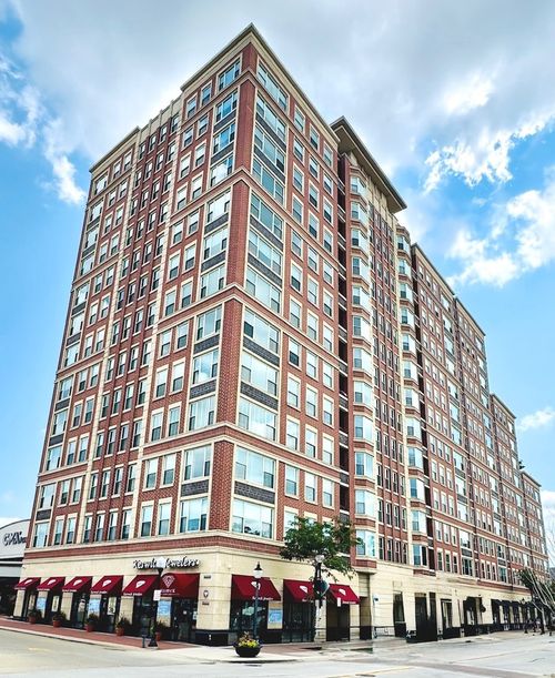 407-77 Evergreen Ave, Arlington Heights, IL, 60005-1490 | Card Image