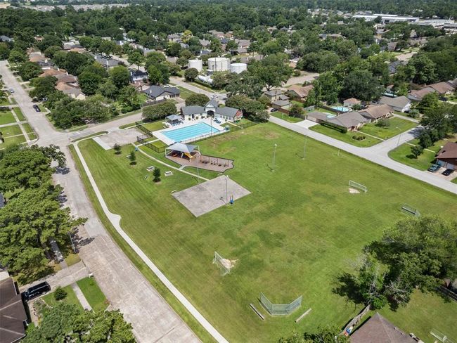 21807 Glenbranch Dr, House other with 3 bedrooms, 2 bathrooms and 2 parking in Spring TX | Image 9
