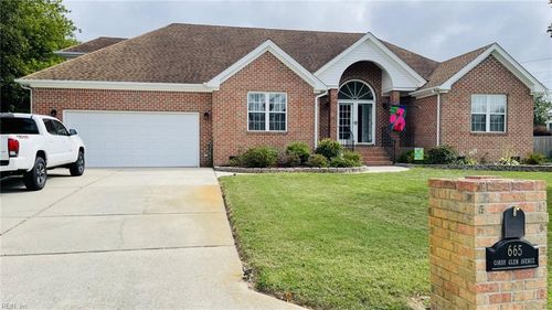 665 Corby Glen Ave, Chesapeake, VA, 23322-1004 | Card Image
