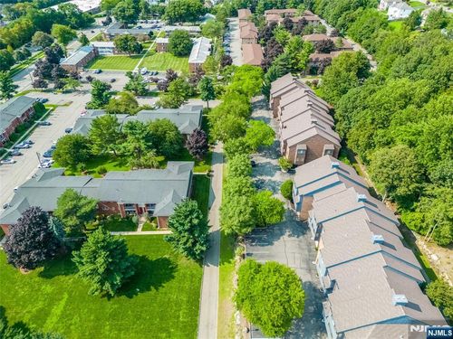 224 Indian Hollow Court, Mahwah, NJ, 07430 | Card Image