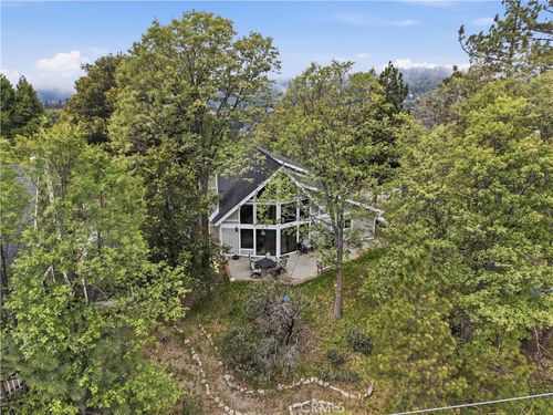 1170 Klondike Dr, Lake Arrowhead, CA, 92352 | Card Image