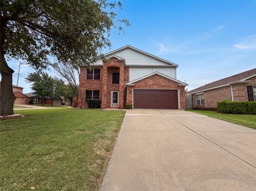 7001 Edmundson Dr, Arlington, TX, 76002-3303 | Card Image