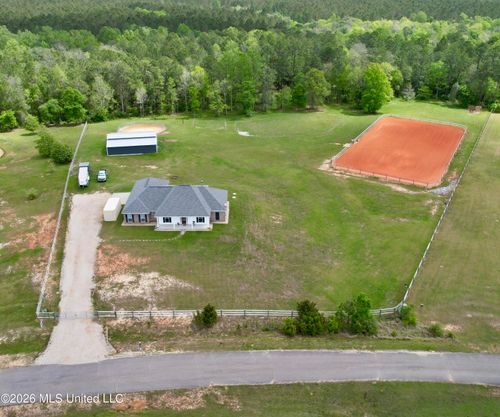29 E Slope Dr, Carriere, MS, 39426-7865 | Card Image